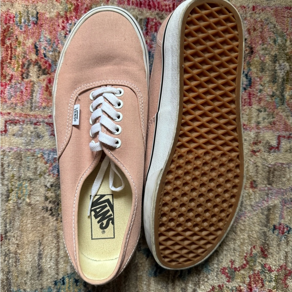Vans - Picture 3 of 4